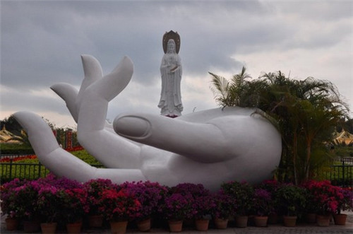 许蛮多创新潮饭